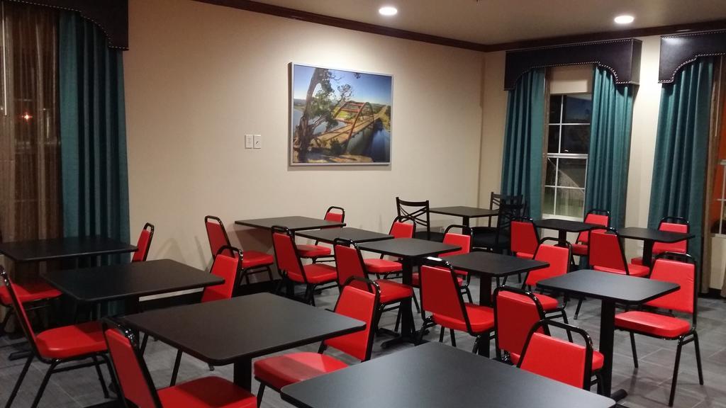 Texan Inn And Suites Tilden מראה חיצוני תמונה